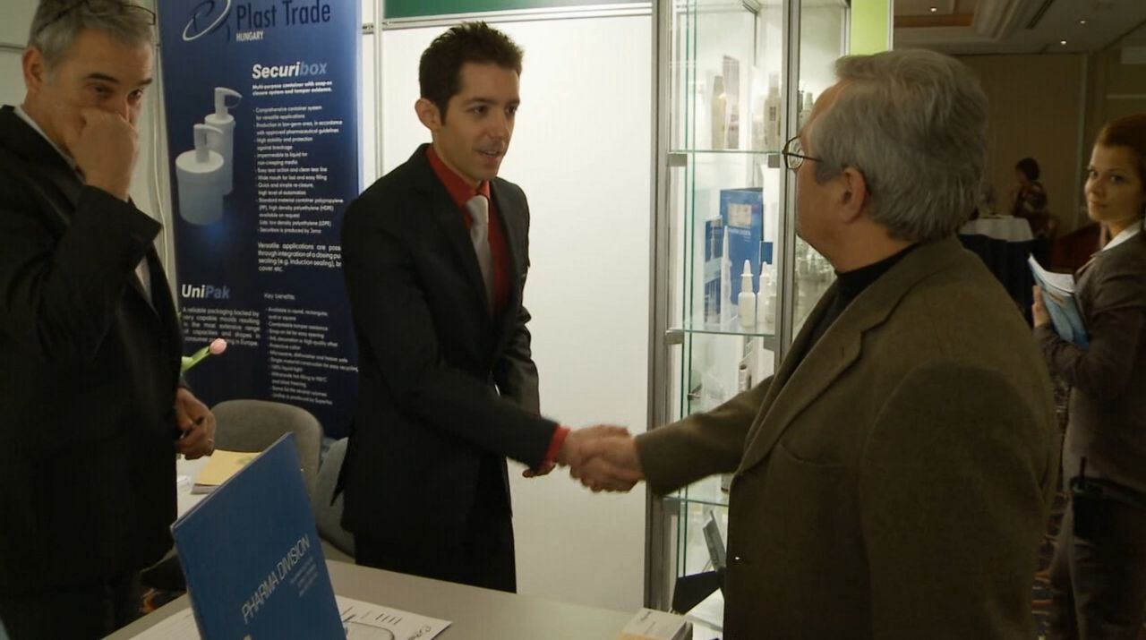 Meeting at PHARM Connect Pharmaceutical solutions and service providers